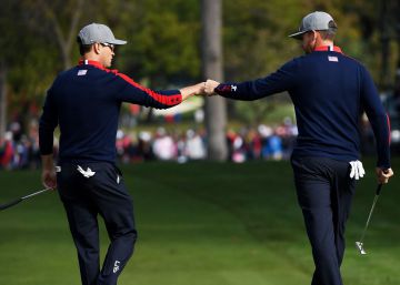 La química de EE UU arrasa de salida a Europa en la Ryder Cup