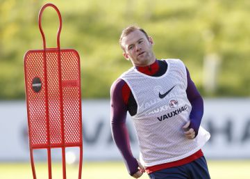 A Rooney le queda Inglaterra A Rooney le queda Inglaterra