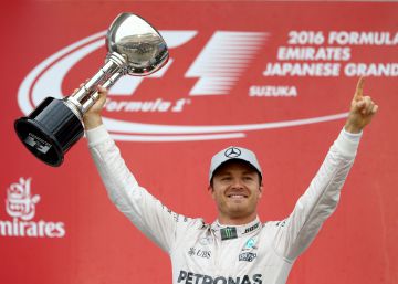 Rosberg gana en Japón