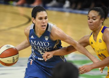 Anna Cruz se queda a dos puntos de su segundo anillo en la WNBA Anna Cruz se queda a dos puntos de su segundo anillo en la WNBA