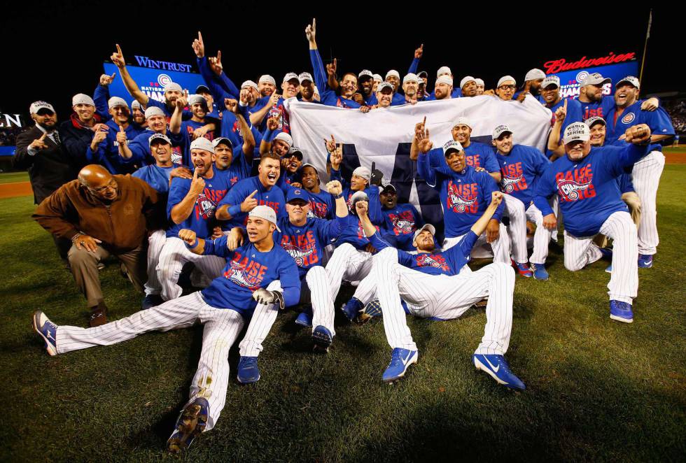 Los Cubs de Chicago llegan a las finales de béisbol por primera vez desde 1945 Deportes EL PAÍS Los Cubs de Chicago llegan a las finales de béisbol por primera vez desde 1945 Deportes EL PAÍS