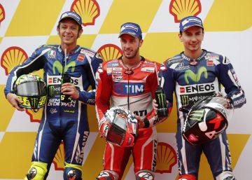 Dovizioso se lleva la ‘pole’ por delante de Rossi y Lorenzo