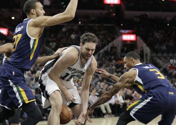 Utah da la sorpresa en San Antonio