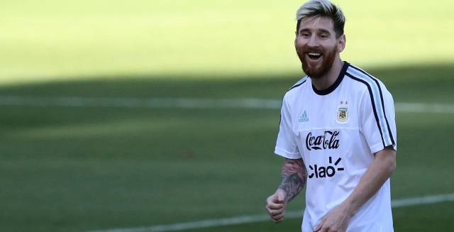 Lionel Messi busca reir en Brasil.