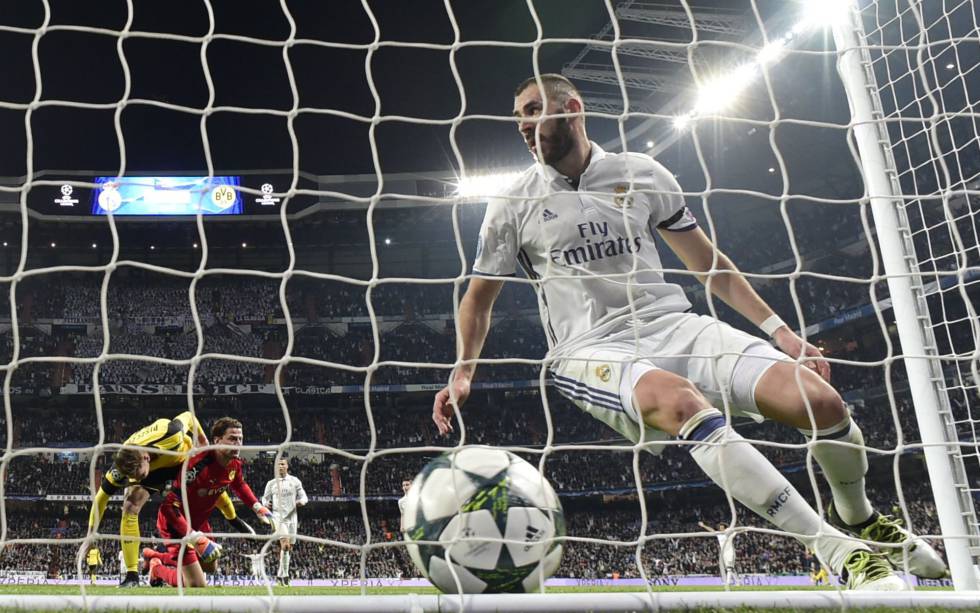 Benzema tras anotar el primer gol. 