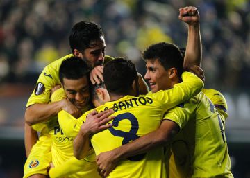 El Villarreal se clasifica con agonía
