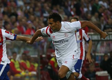 El Sevilla vende a Kolo y ficha al central Lenglet