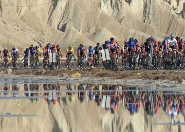 El reto de pedalear a 400 metros bajo el mar El reto de pedalear a 400 metros bajo el mar