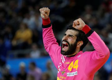 La España coral alcanza los octavos con un pleno