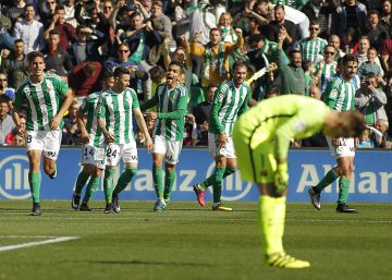 El vermut no se li posa gens bé, al Barça, que empata contra el Betis El vermut no se li posa gens bé, al Barça, que empata contra el Betis