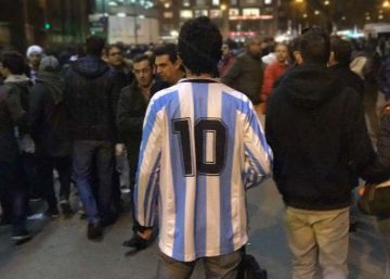 A noite em que me vesti da Maradona entre napolitanos