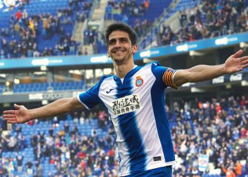 El Espanyol se divierte frente a un rendido Osasuna