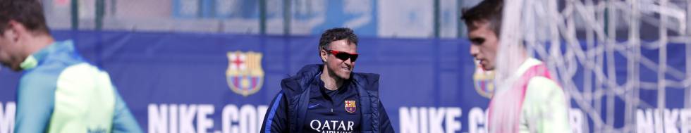 Luis Enrique, durante el entrenamiento del Barça.