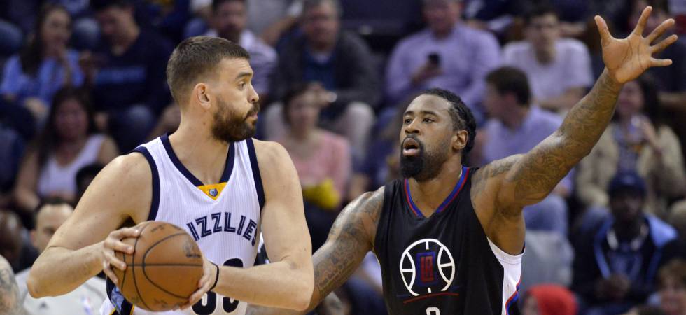 Marc Gasol frente a DeAndre Jordan.