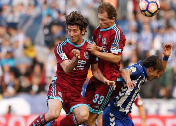 El Alavés se lleva el derbi frente a la Real Sociedad y mira a Europa El Alavés se lleva el derbi frente a la Real Sociedad y mira a Europa