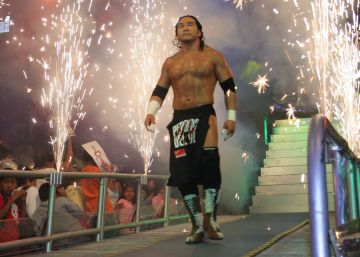 Pedro Aguayo durante una función en la Arena México en 2007