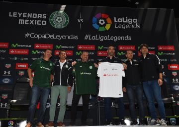 El fútbol de los veteranos revive con un partido nostálgico entre España y México
