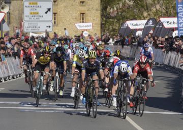 Pinchazo de Contador contra la monotonía Pinchazo de Contador contra la monotonía
