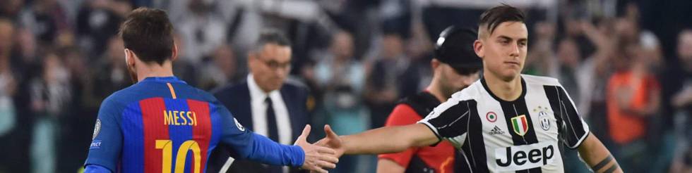 Dybala saluda a Messi.
