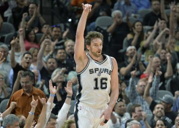 Pau Gasol supera la fita dels 20.000 punts i la plusmarca d’encert en triples