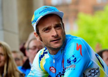 El ciclista Scarponi muere atropellado durante un entrenamiento en Italia El ciclista Scarponi muere atropellado durante un entrenamiento en Italia