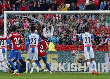 El Espanyol y el Sporting libran un duelo frustrante El Espanyol y el Sporting libran un duelo frustrante