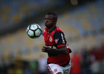 Así fue el debut de Vinicius Jr., el niño brasileño que interesa al Madrid
