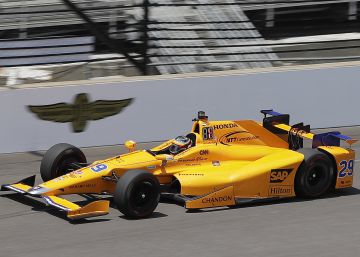 Fernando Alonso: “De la F1 a este coche me he adaptado en una curva” Fernando Alonso: “De la F1 a este coche me he adaptado en una curva”