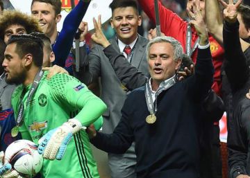Mourinho salva la temporada con la Europa League Mourinho salva la temporada con la Europa League