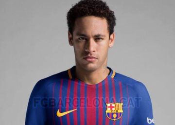 La nova samarreta del Barça de Rakuten ja està a la venda al ‘top manta’