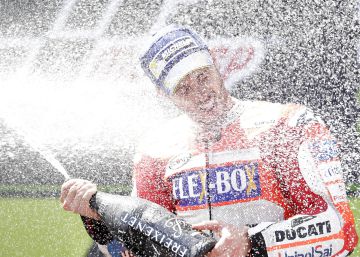 Dovizioso torna a guanyar, ara a Montmeló, per davant de Márquez i Pedrosa Dovizioso torna a guanyar, ara a Montmeló, per davant de Márquez i Pedrosa