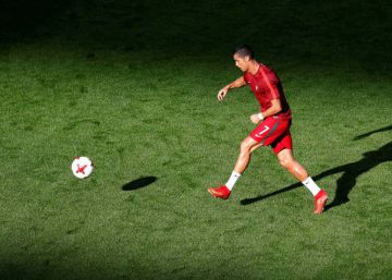 El PSG prepara una oferta a la baja de menos de 150 millones por Cristiano Ronaldo El PSG prepara una oferta a la baja de menos de 150 millones por Cristiano Ronaldo