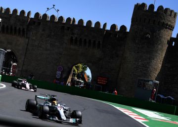 Hamilton, pole en Azerbaiyán; Alonso saldrá el último Hamilton, pole en Azerbaiyán; Alonso saldrá el último