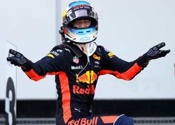 Ricciardo gana en Bakú y Alonso logra los primeros puntos para McLaren Ricciardo gana en Bakú y Alonso logra los primeros puntos para McLaren