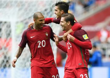 Portugal le arrebata el tercer lugar a México (2-1)