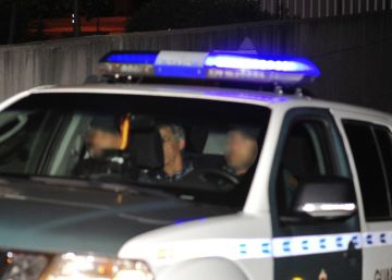 Villar pasa la noche en los calabozos tras más de 18 horas de registros Villar pasa la noche en los calabozos tras más de 18 horas de registros