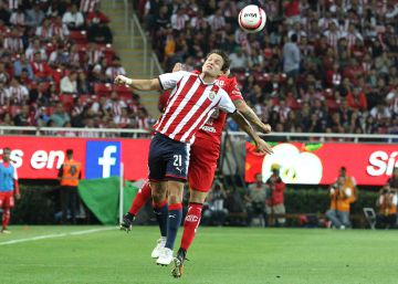 Las Chivas resisten y empatan sin goles contra Toluca Las Chivas resisten y empatan sin goles contra Toluca