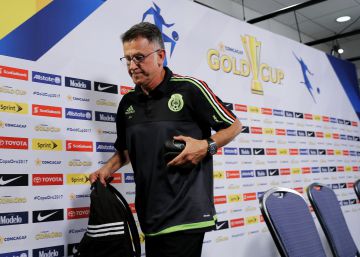 Osorio, entre los ataques xenófobos y sus protectores Osorio, entre los ataques xenófobos y sus protectores