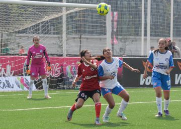 Inicia la primera liga de fútbol femenino de México Inicia la primera liga de fútbol femenino de México
