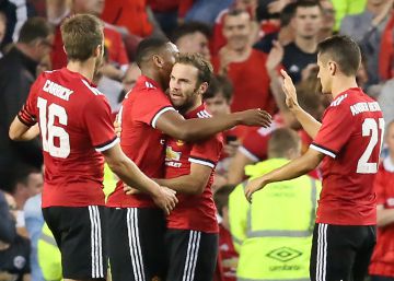 Mata, capitán del ‘once’ más solidario Mata, capitán del ‘once’ más solidario