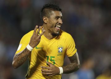 Críticas da torcida do Barcelona à contratação de Paulinho Críticas da torcida do Barcelona à contratação de Paulinho