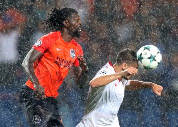 Nolito y Navas impulsan a un tierno Sevilla Nolito y Navas impulsan a un tierno Sevilla