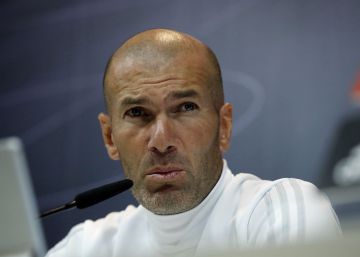 Zidane: “Nunca me voy a quejar de los árbitros; el otro día dije lo que pensaba sobre la sanción a Cristiano” Zidane: “Nunca me voy a quejar de los árbitros; el otro día dije lo que pensaba sobre la sanción a Cristiano”