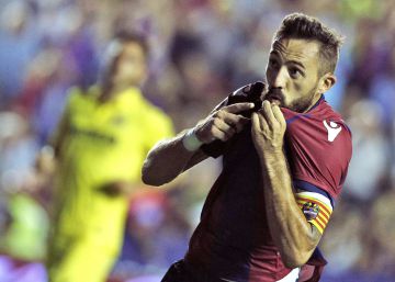 Morales se come al Villarreal Morales se come al Villarreal