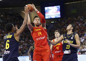 España gana a Bélgica con solvencia España gana a Bélgica con solvencia