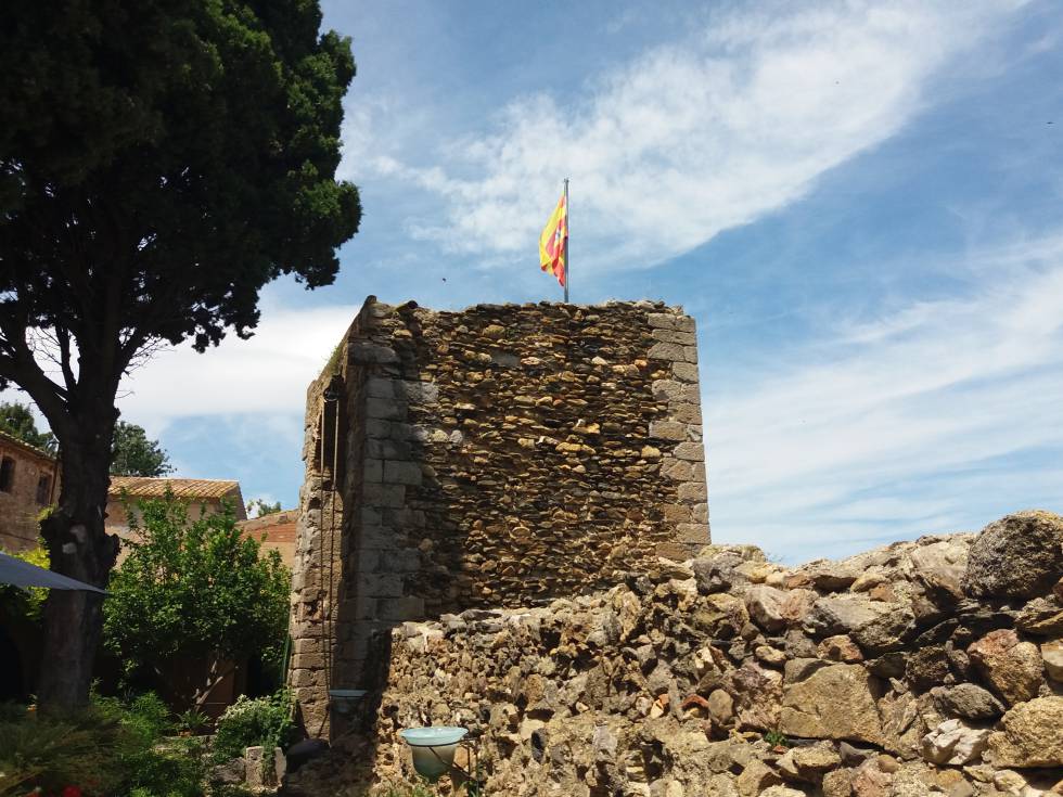 Torre del Portal de la Gallarda, Castellò d’Empuries