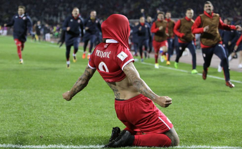 Aleksandar Prijovic celebra el gol de la victoria de Serbia contra Georgia- .
