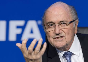 Putin invita a Blatter y Platini al Mundial de Rusia Putin invita a Blatter y Platini al Mundial de Rusia