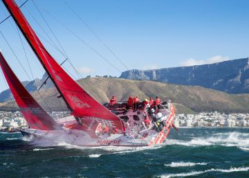 El Mapfre gana en Ciudad del Cabo y se coloca líder de la Volvo Ocean Race