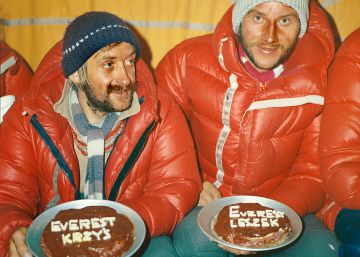 El K2 en invierno: mal tiempo, frío feroz, vientos imposibles…